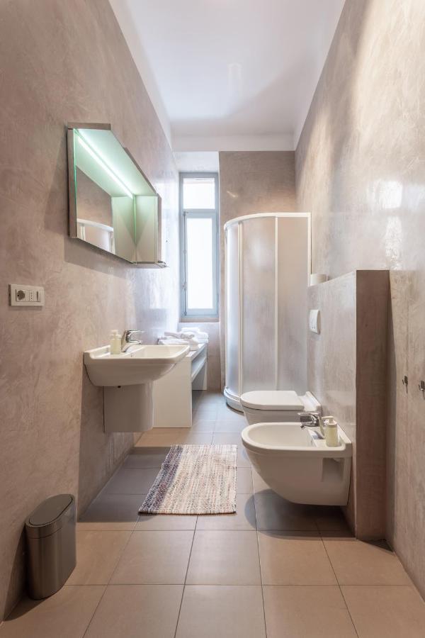 Suite Cavour By Icasamia It Varese Exterior photo